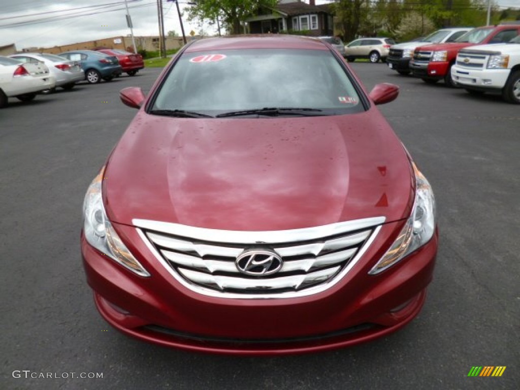 2011 Sonata SE - Venetian Red / Black photo #2