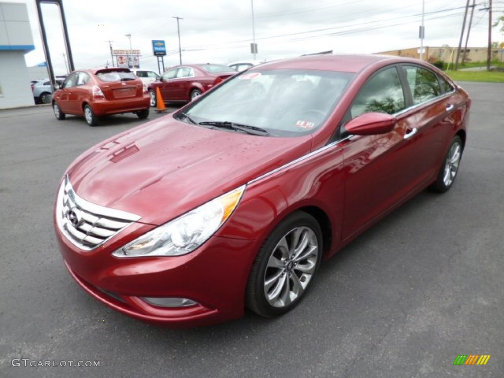 2011 Sonata SE - Venetian Red / Black photo #3