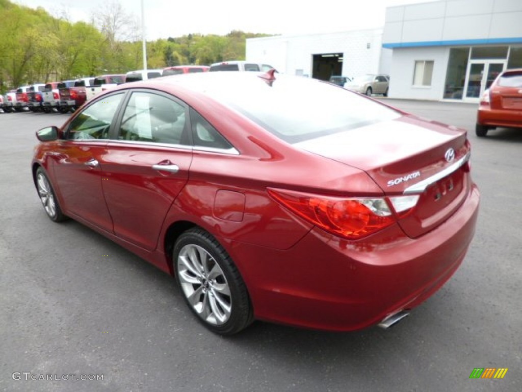 2011 Sonata SE - Venetian Red / Black photo #5