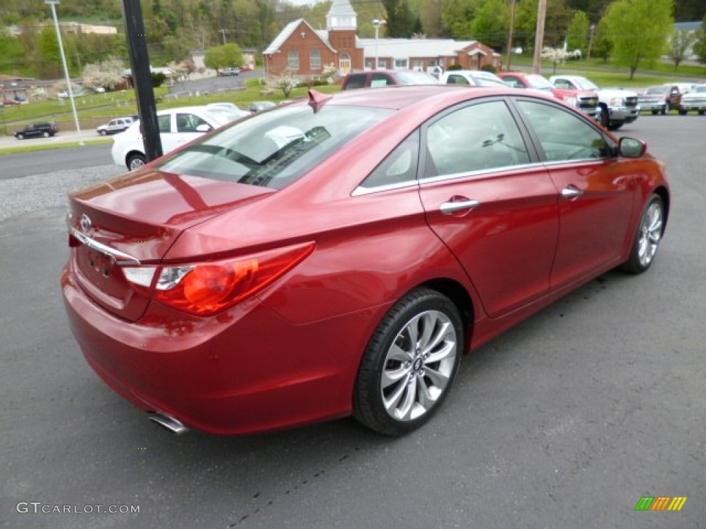 2011 Sonata SE - Venetian Red / Black photo #7