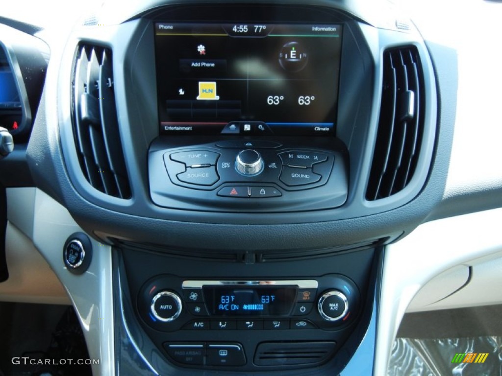 2013 Ford C-Max Hybrid SEL Controls Photo #80427962