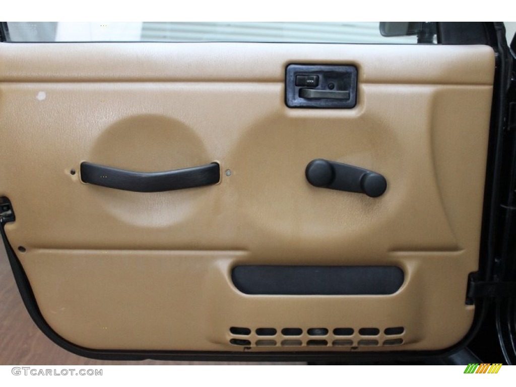1998 Jeep Wrangler Sahara 4x4 Green/Khaki Door Panel Photo #80428643