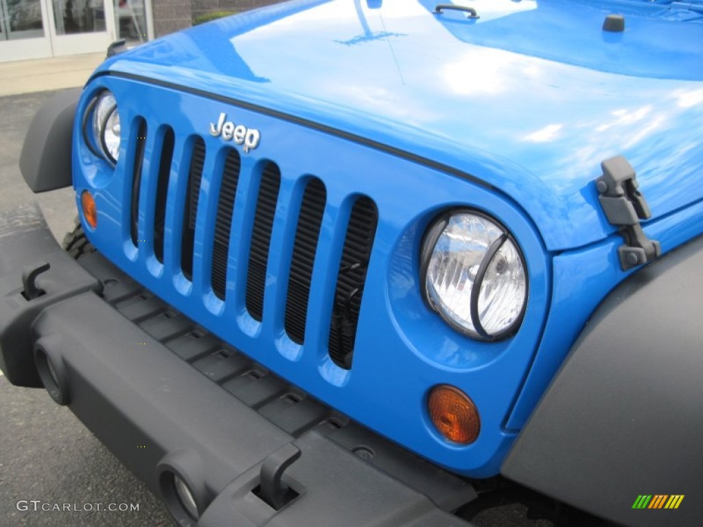 2012 Wrangler Unlimited Sahara Mopar JK-8 Conversion 4x4 - Cosmos Blue / Black photo #13