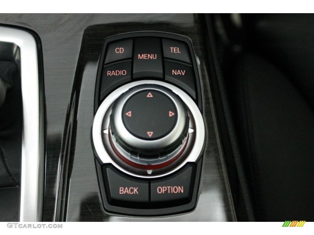 2011 BMW 5 Series 550i Sedan Controls Photo #80430158