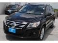 Deep Black Metallic - Tiguan SE Photo No. 3