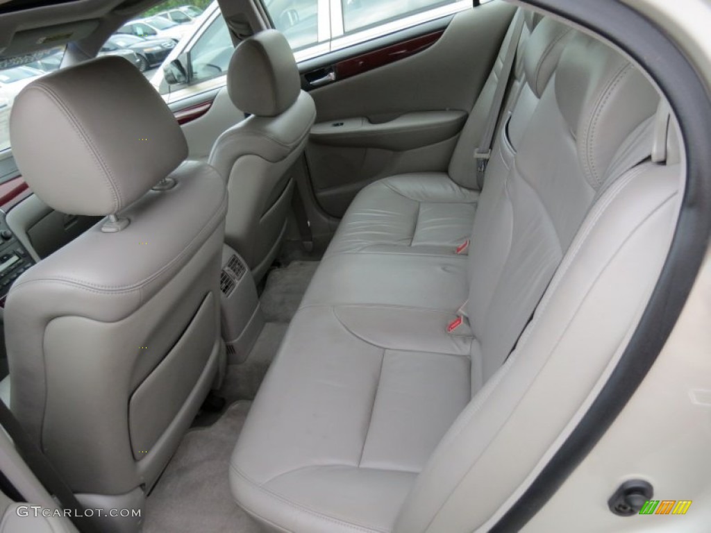 2002 Lexus ES 300 Rear Seat Photo #80430890