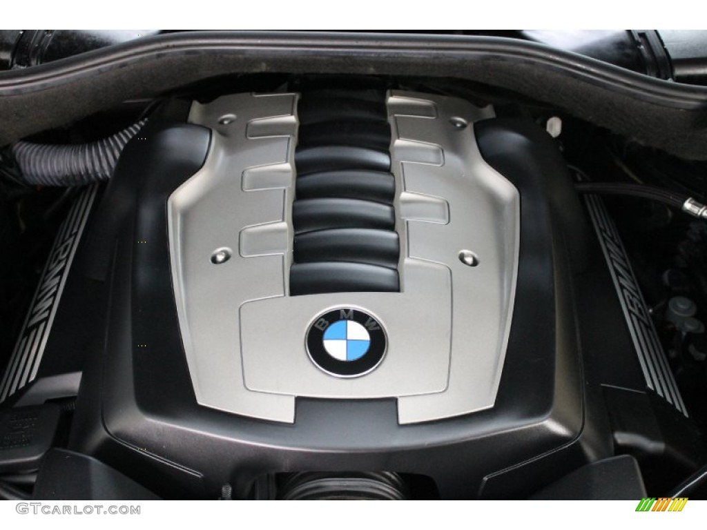 2008 BMW 7 Series 750i Sedan Engine Photos