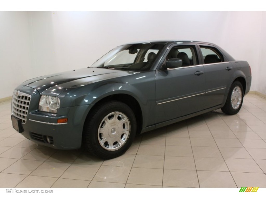 2005 300 Touring - Magnesium Pearl / Dark Slate Gray/Medium Slate Gray photo #3