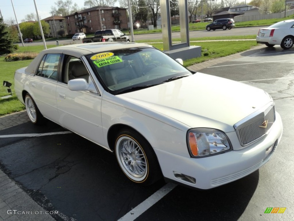 2005 DeVille Sedan - White Lightning / Shale photo #3