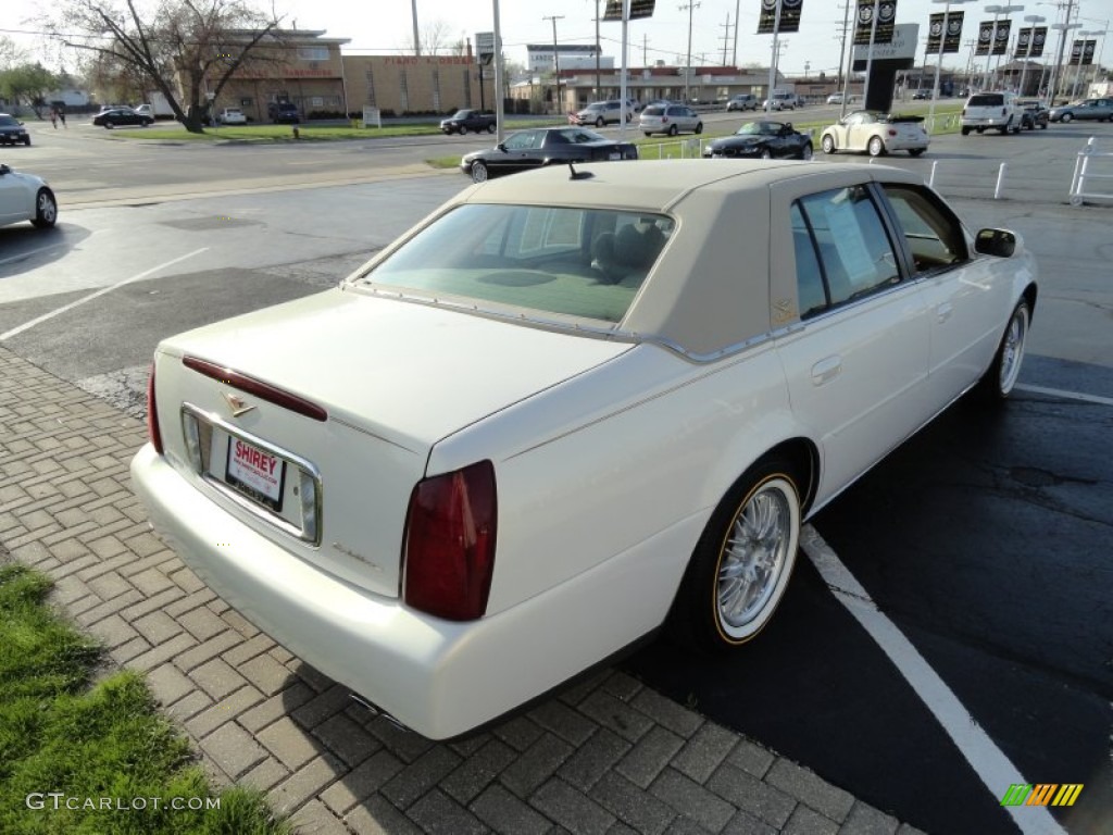 2005 DeVille Sedan - White Lightning / Shale photo #4