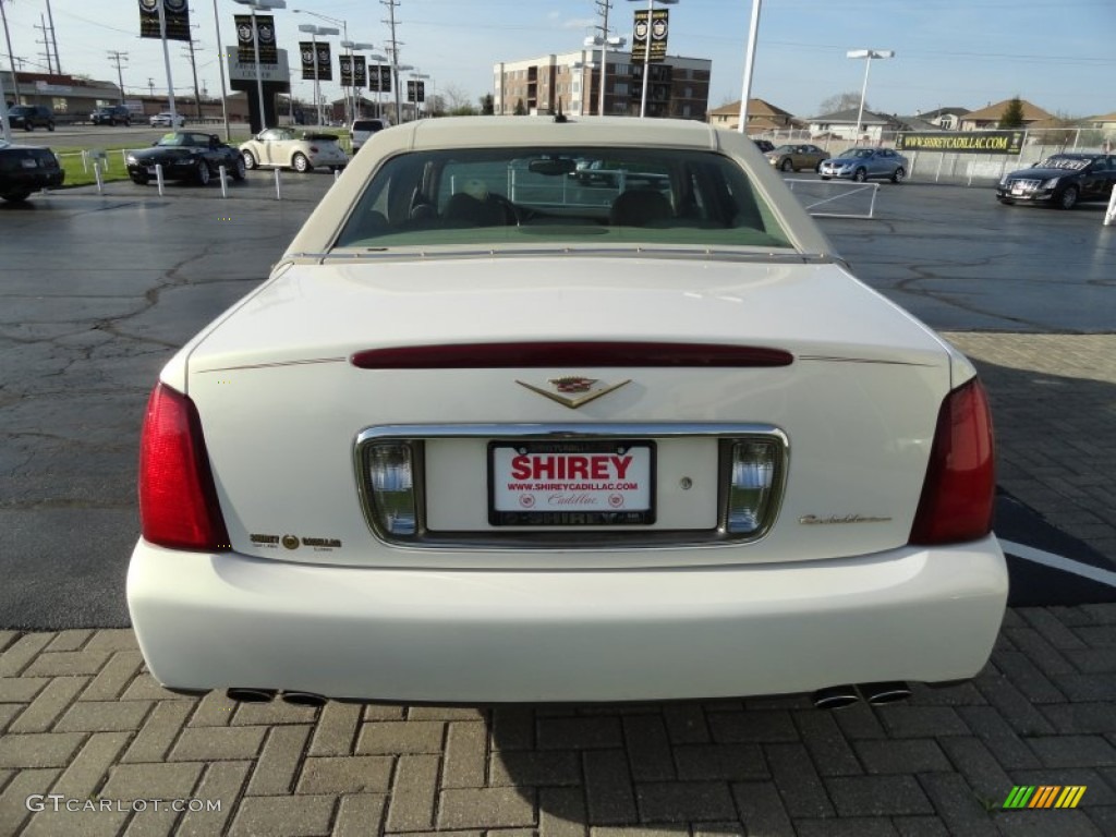 2005 DeVille Sedan - White Lightning / Shale photo #5