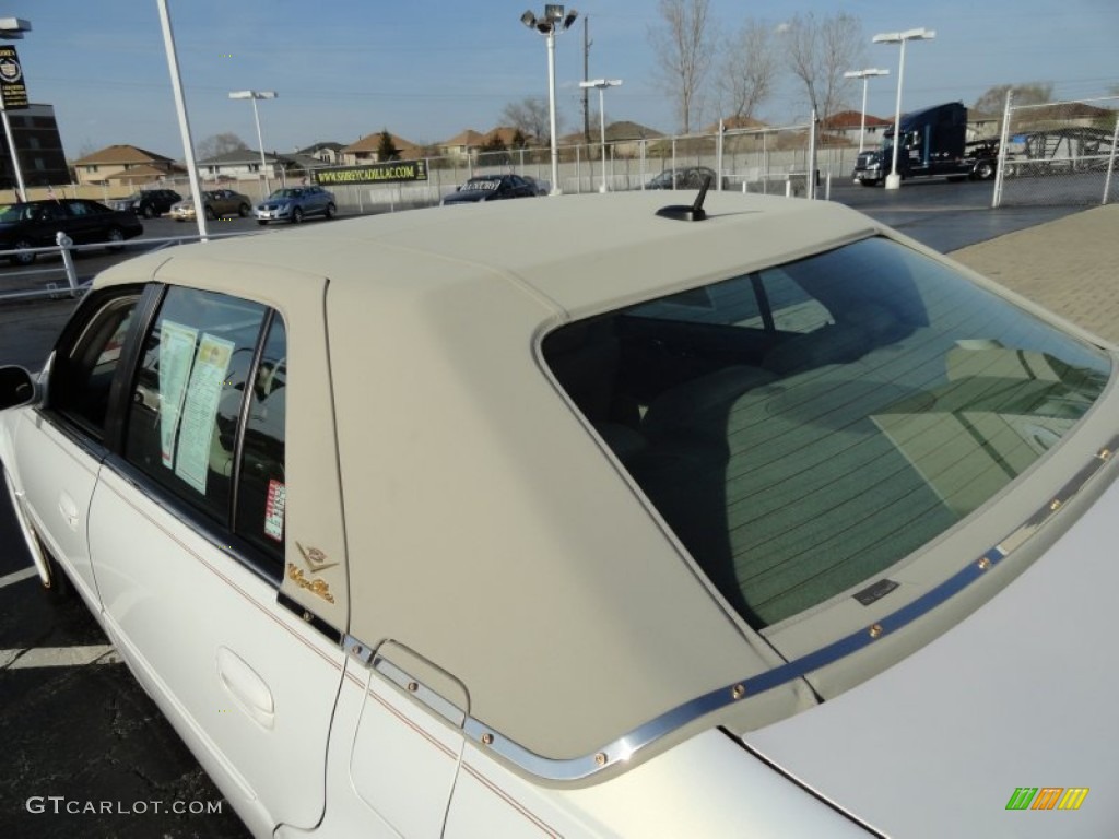 2005 DeVille Sedan - White Lightning / Shale photo #7