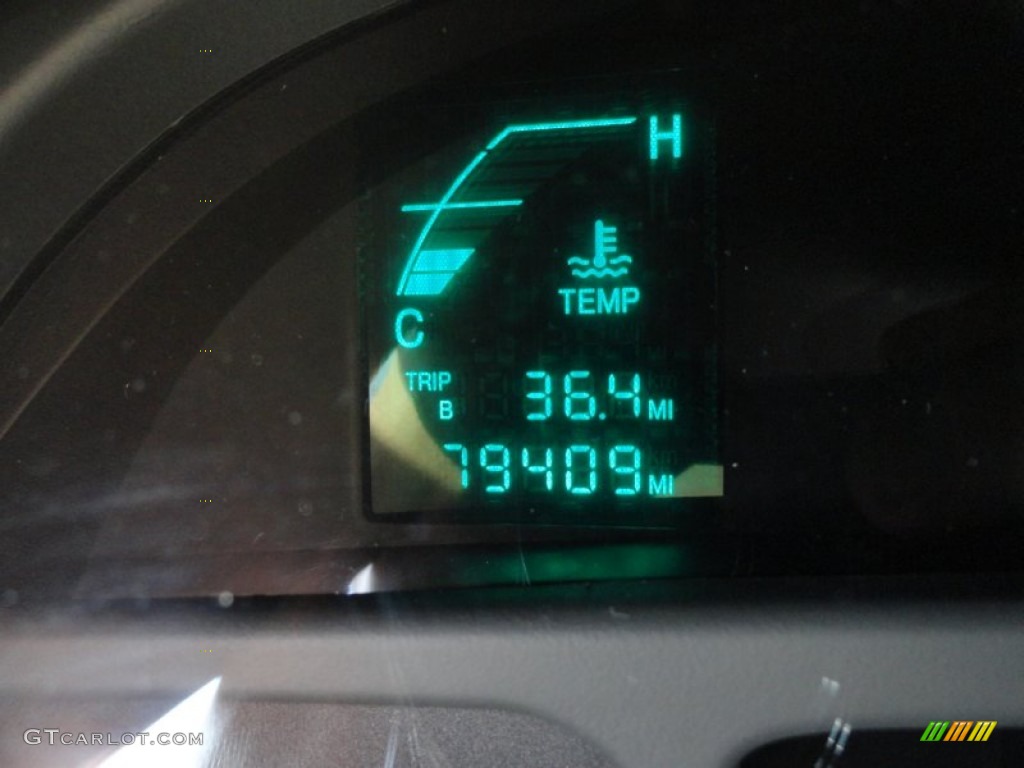 2005 DeVille Sedan - White Lightning / Shale photo #16