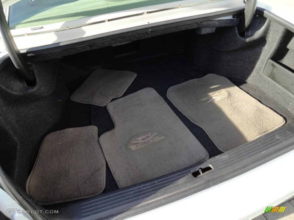 2005 DeVille Sedan - White Lightning / Shale photo #20