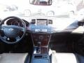 Platinum Graphite - M 35 Sedan Photo No. 34