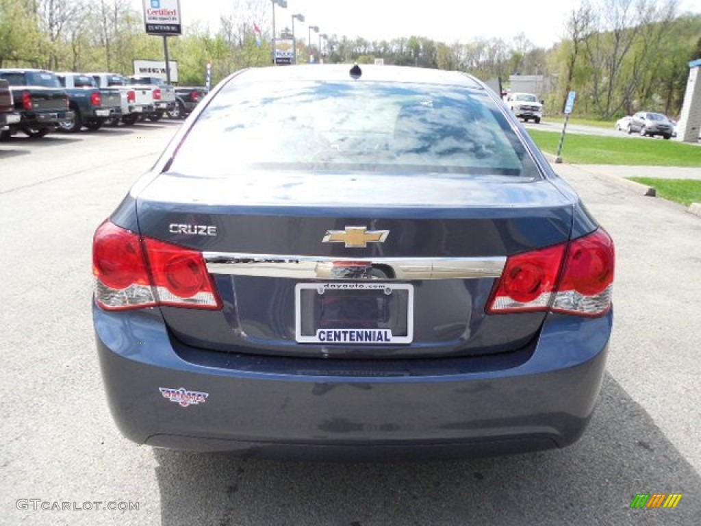 2013 Cruze LS - Atlantis Blue Metallic / Jet Black/Medium Titanium photo #5