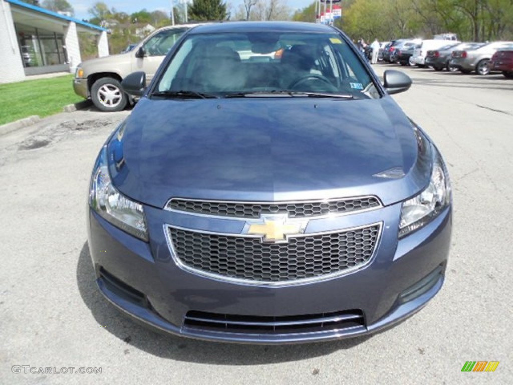 2013 Cruze LS - Atlantis Blue Metallic / Jet Black/Medium Titanium photo #11