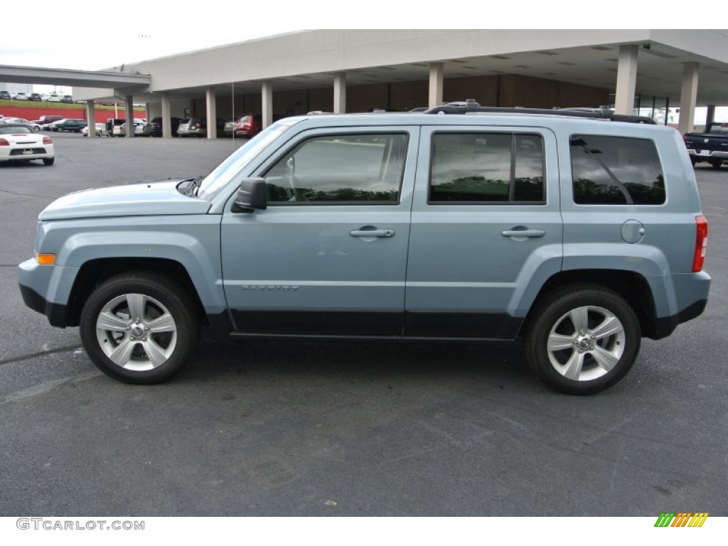 Winter Chill Pearl 2014 Jeep Patriot Latitude Exterior Photo #80437634
