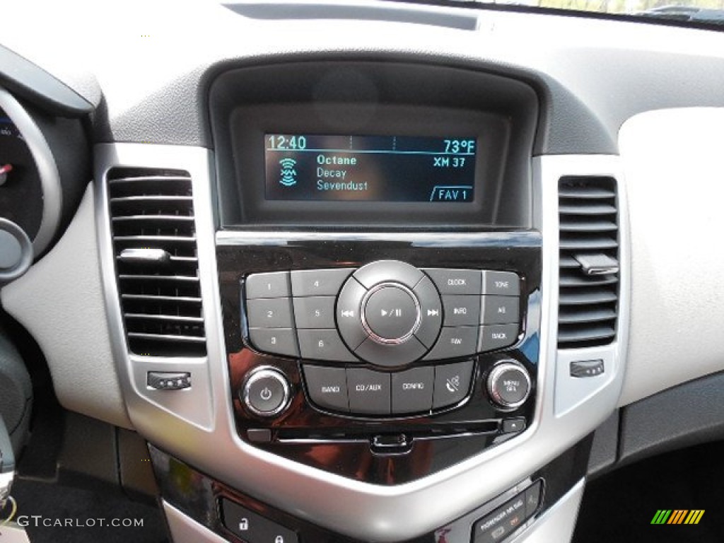 2013 Cruze LS - Atlantis Blue Metallic / Jet Black/Medium Titanium photo #16