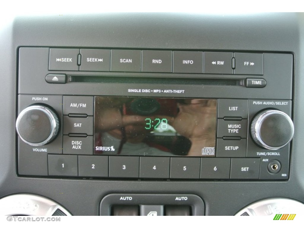 2013 Jeep Wrangler Unlimited Sahara 4x4 Audio System Photos