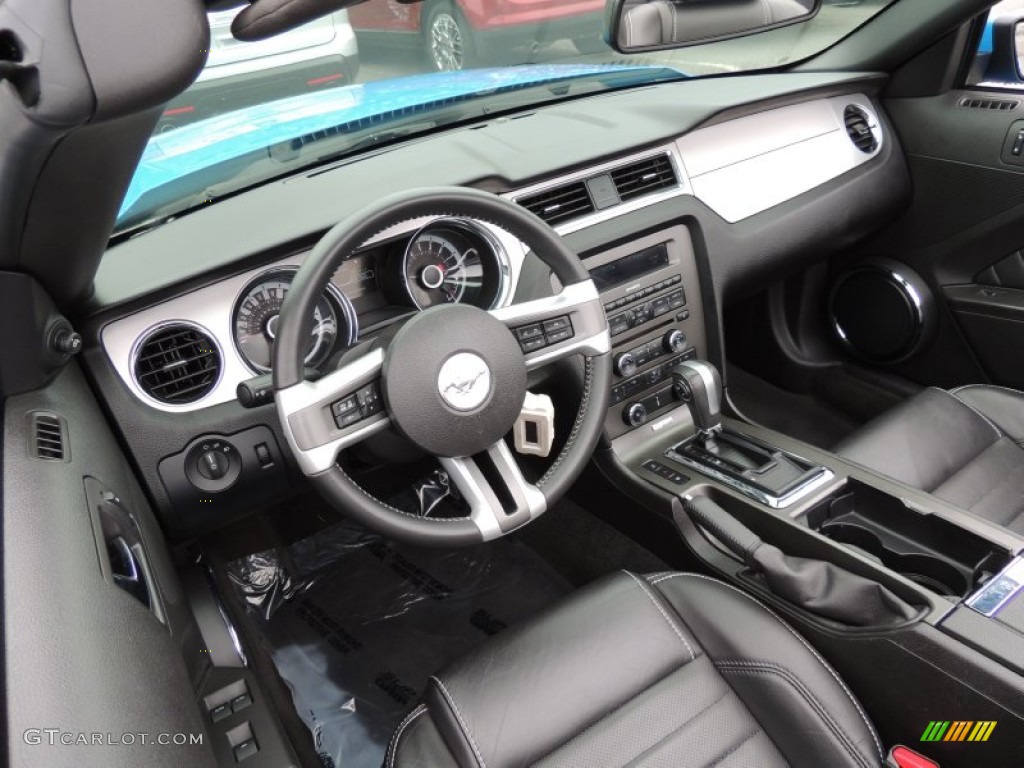 Charcoal Black Interior 2013 Ford Mustang V6 Premium Convertible Photo #80440728
