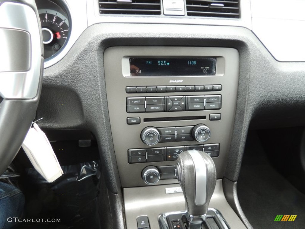 2013 Ford Mustang V6 Premium Convertible Controls Photo #80441036