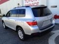 2011 Classic Silver Metallic Toyota Highlander V6 4WD  photo #4