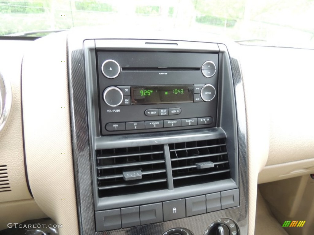 2010 Ford Explorer XLT Controls Photo #80441672