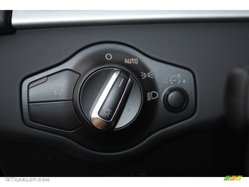 2012 Audi A5 2.0T quattro Coupe Controls Photo #80442033