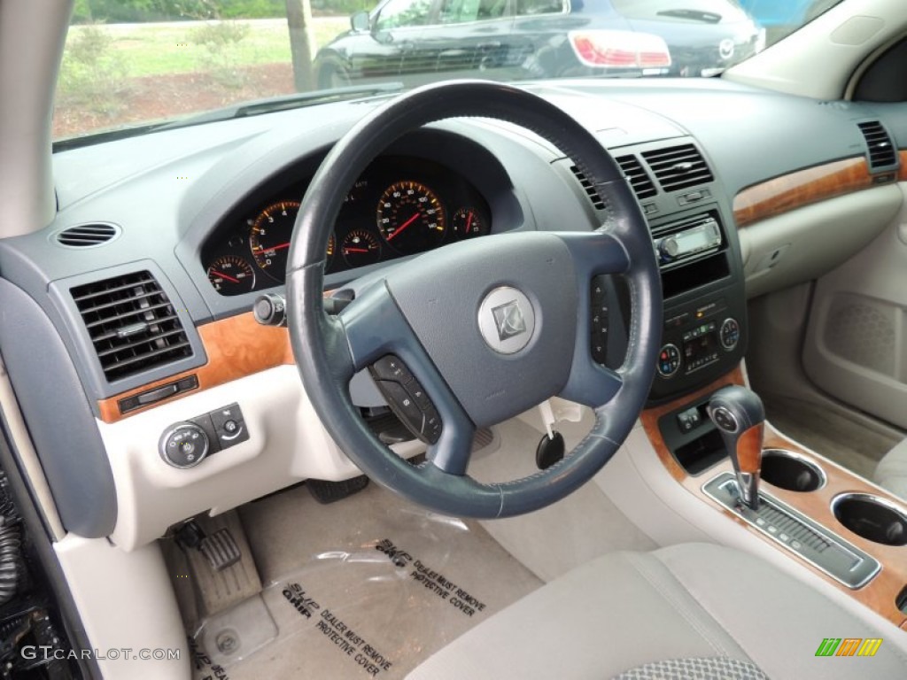 Gray Interior 2008 Saturn Outlook XR AWD Photo #80443637