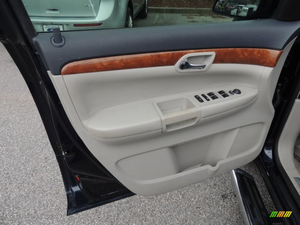 2008 Saturn Outlook XR AWD Gray Door Panel Photo #80443682