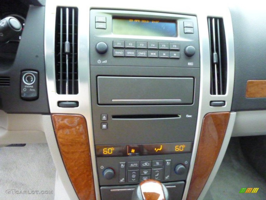 2009 Cadillac STS 4 V6 AWD Controls Photos