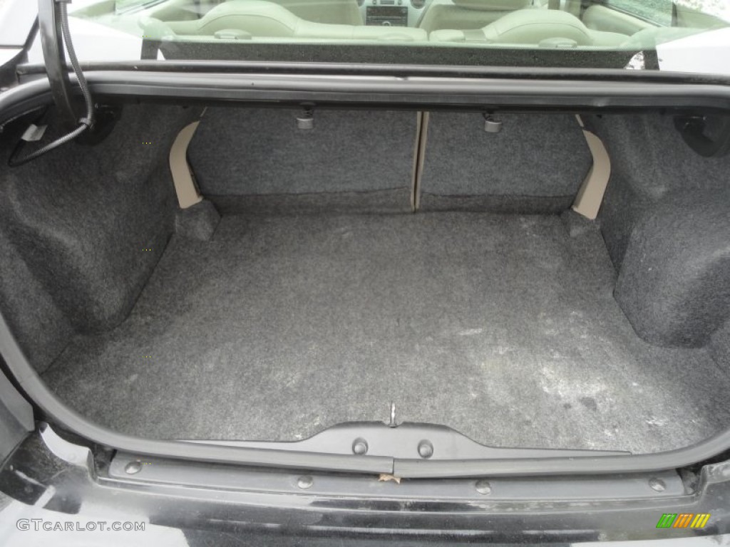 2007 Saturn ION 2 Sedan Trunk Photos