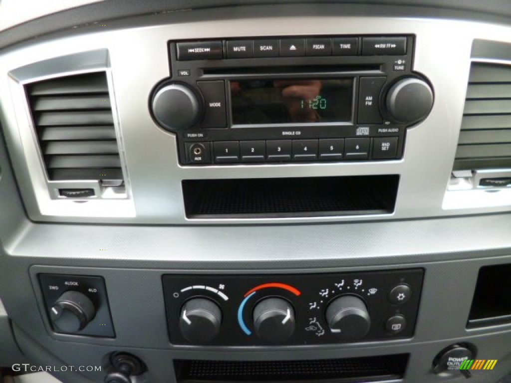 2007 Dodge Ram 1500 SLT Quad Cab 4x4 Controls Photo #80450516