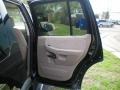 2005 Black Ford Explorer XLT 4x4  photo #21