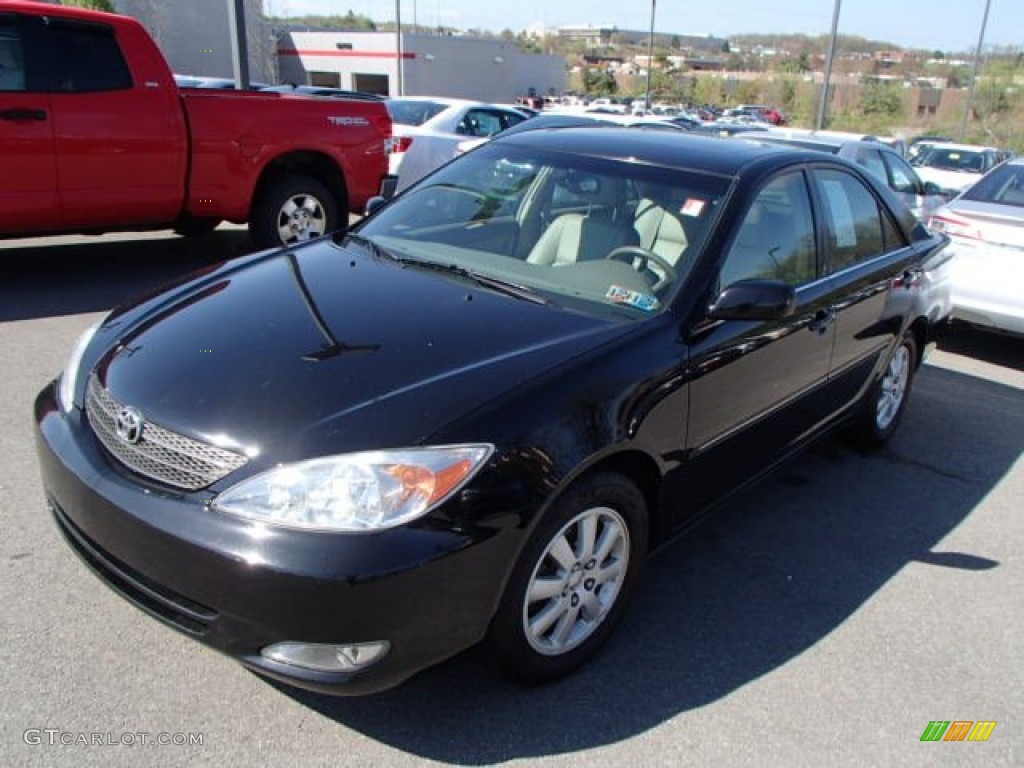 2004 Camry LE - Black / Stone photo #3