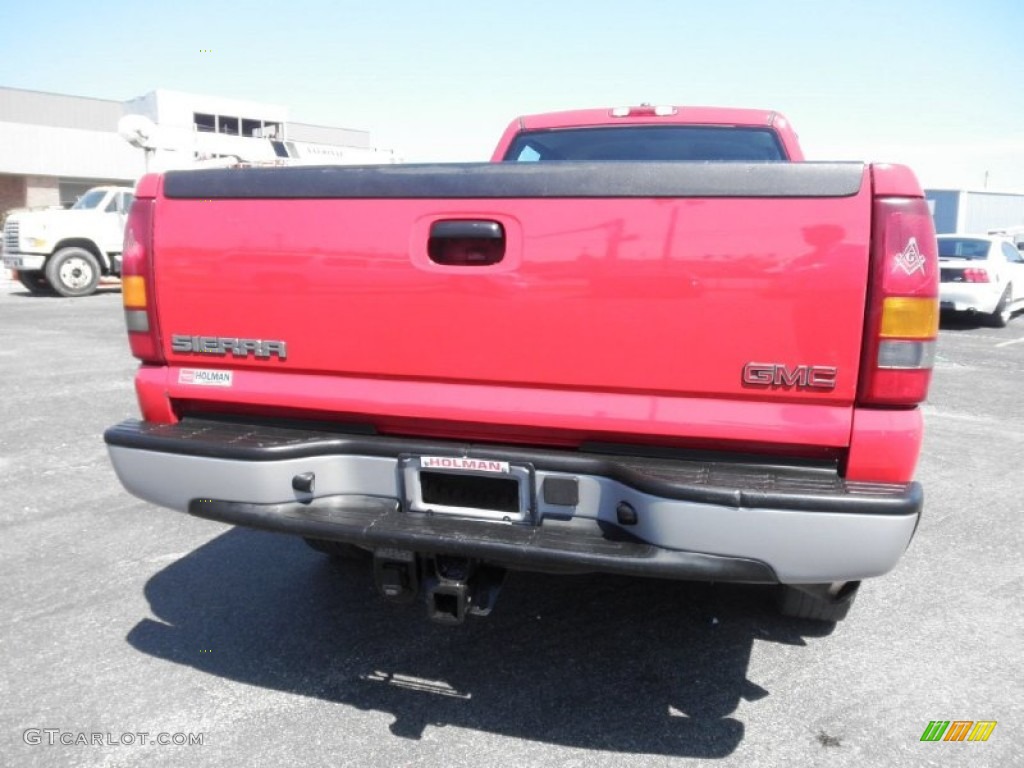 2003 Sierra 2500HD Crew Cab 4x4 - Fire Red / Dark Pewter photo #17