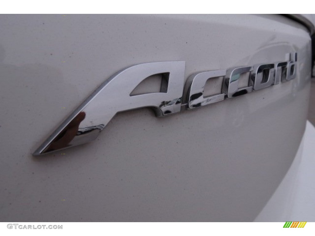 2009 Accord EX-L Sedan - Taffeta White / Ivory photo #8
