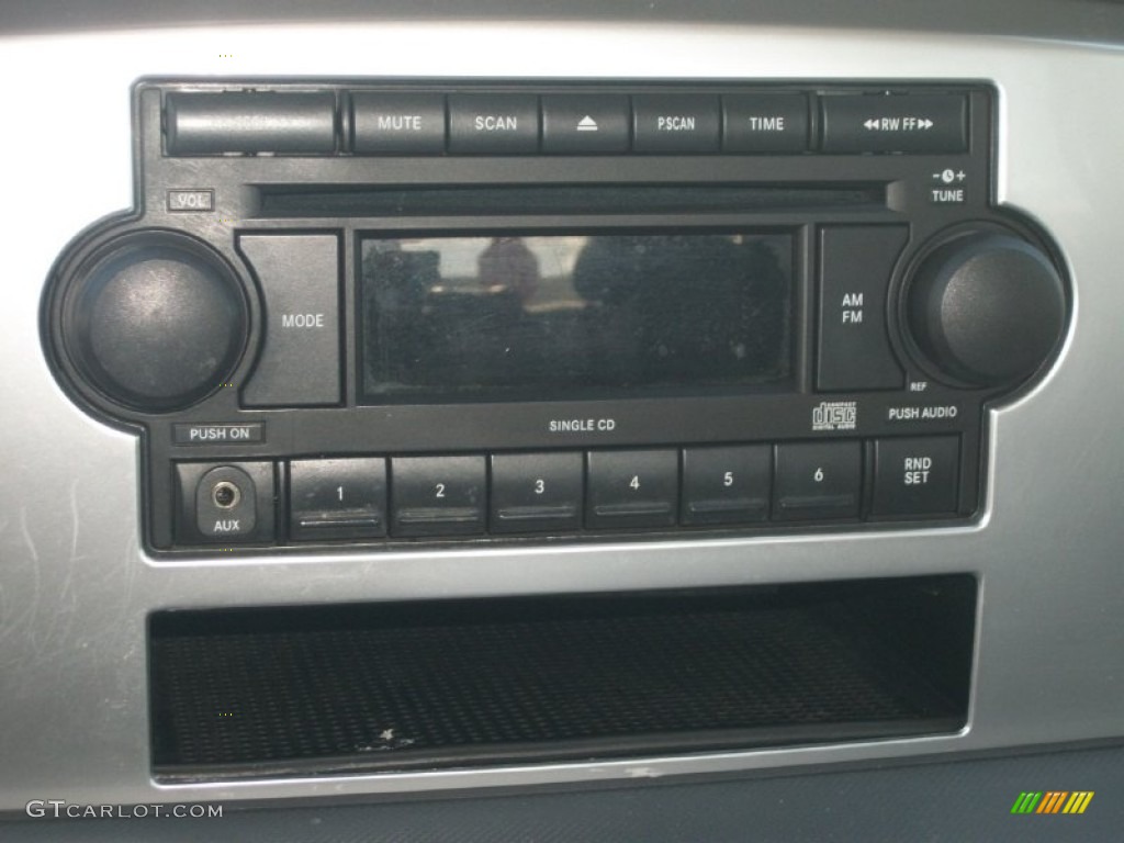 2007 Dodge Ram 1500 SLT Quad Cab Audio System Photo #80458556