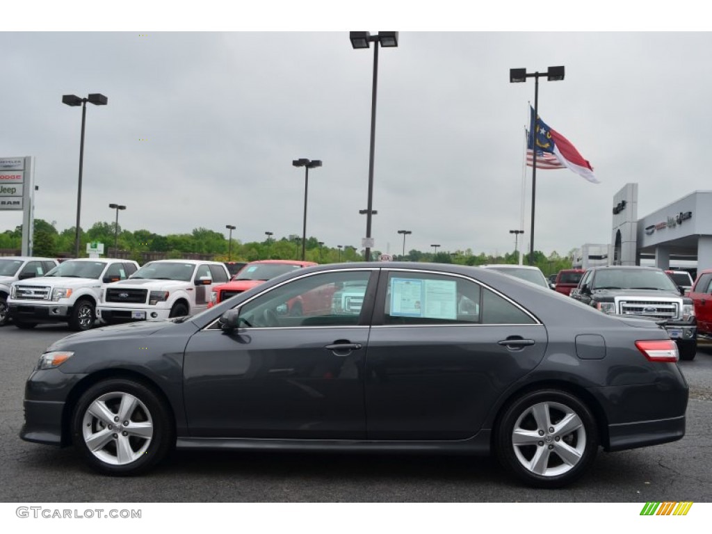 Magnetic Gray Metallic 2010 Toyota Camry SE Exterior Photo #80459348