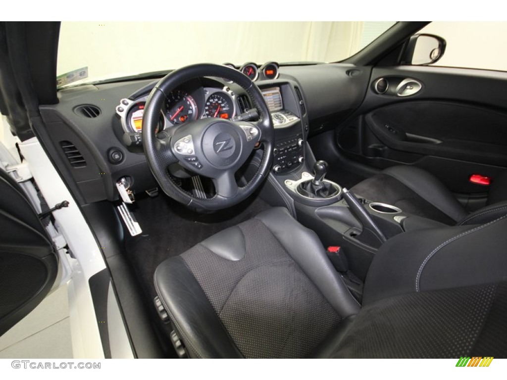 Black Leather Interior 2009 Nissan 370Z Sport Touring Coupe Photo #80460298