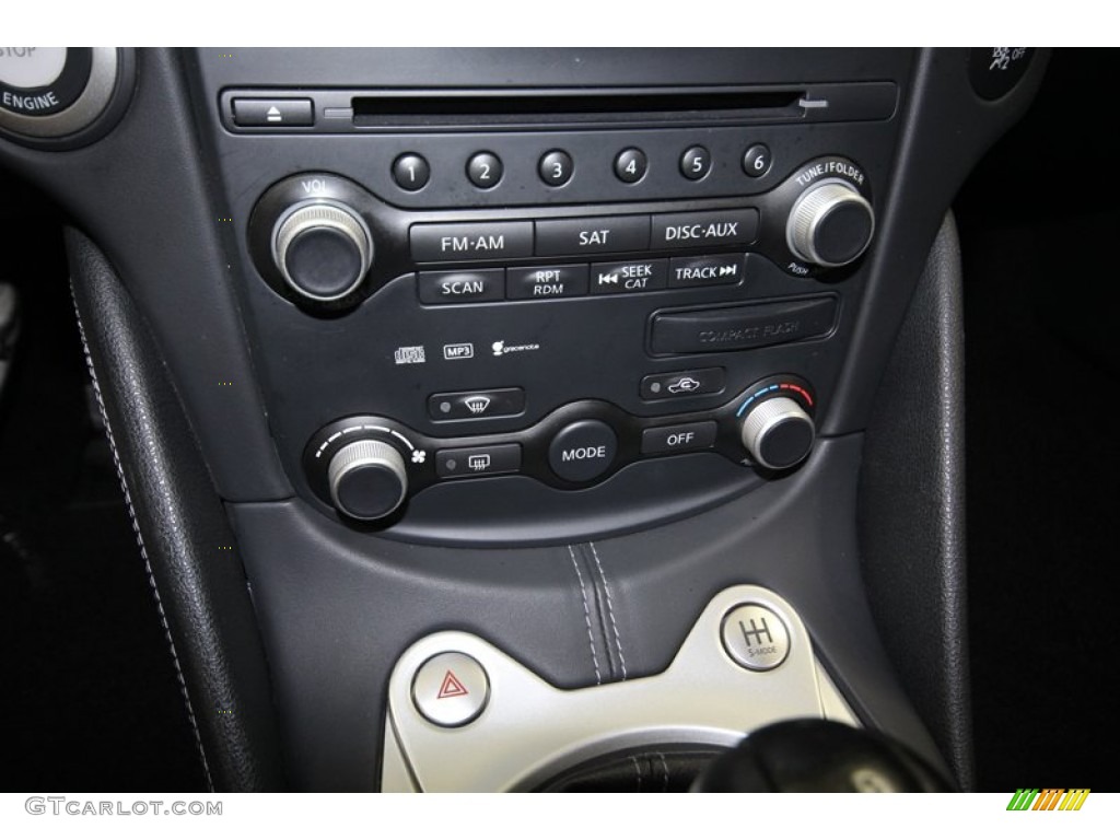 2009 Nissan 370Z Sport Touring Coupe Controls Photo #80460701