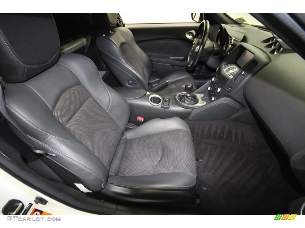 2009 370Z Sport Touring Coupe - Pearl White / Black Leather photo #37
