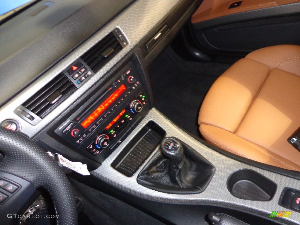 2011 BMW 3 Series 328i Convertible Controls Photo #80461319