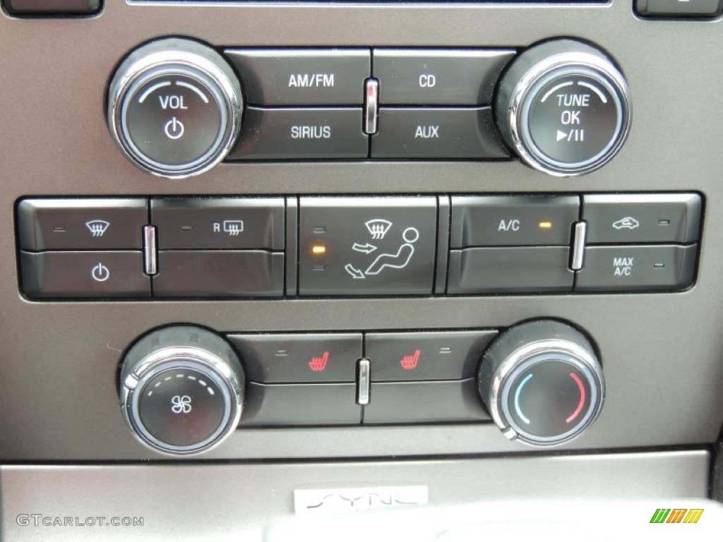 2012 Ford Mustang GT Coupe Controls Photo #80462513