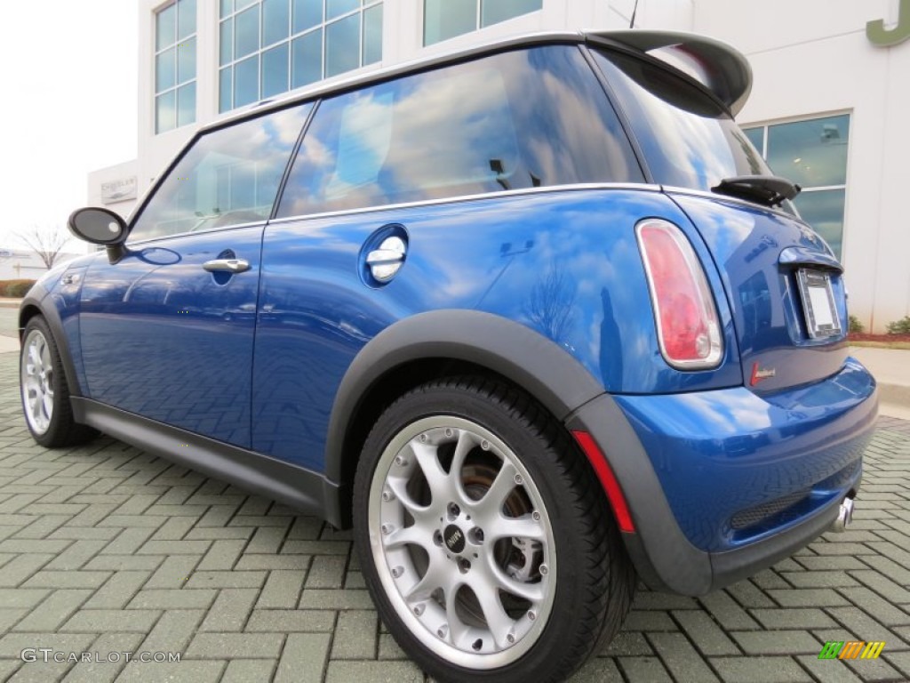 2006 Cooper S Hardtop - Hyper Blue Metallic / Panther Black photo #3