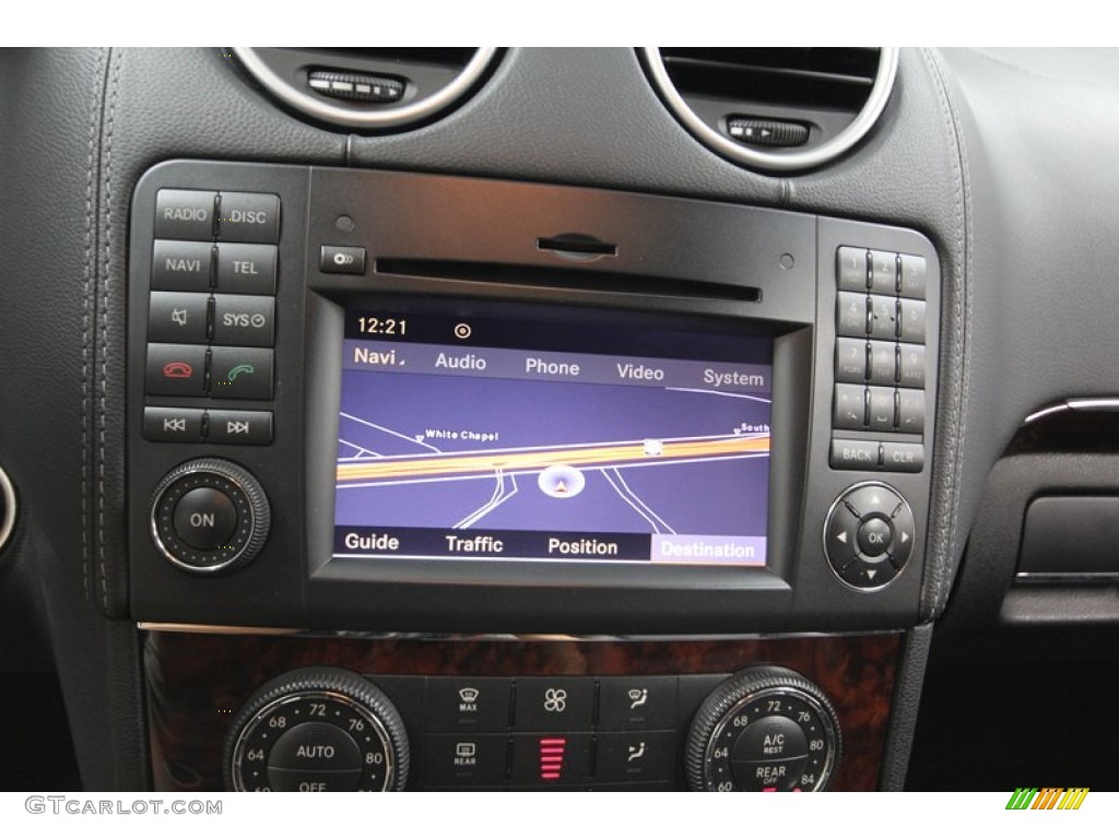 2011 Mercedes-Benz GL 450 4Matic Navigation Photos