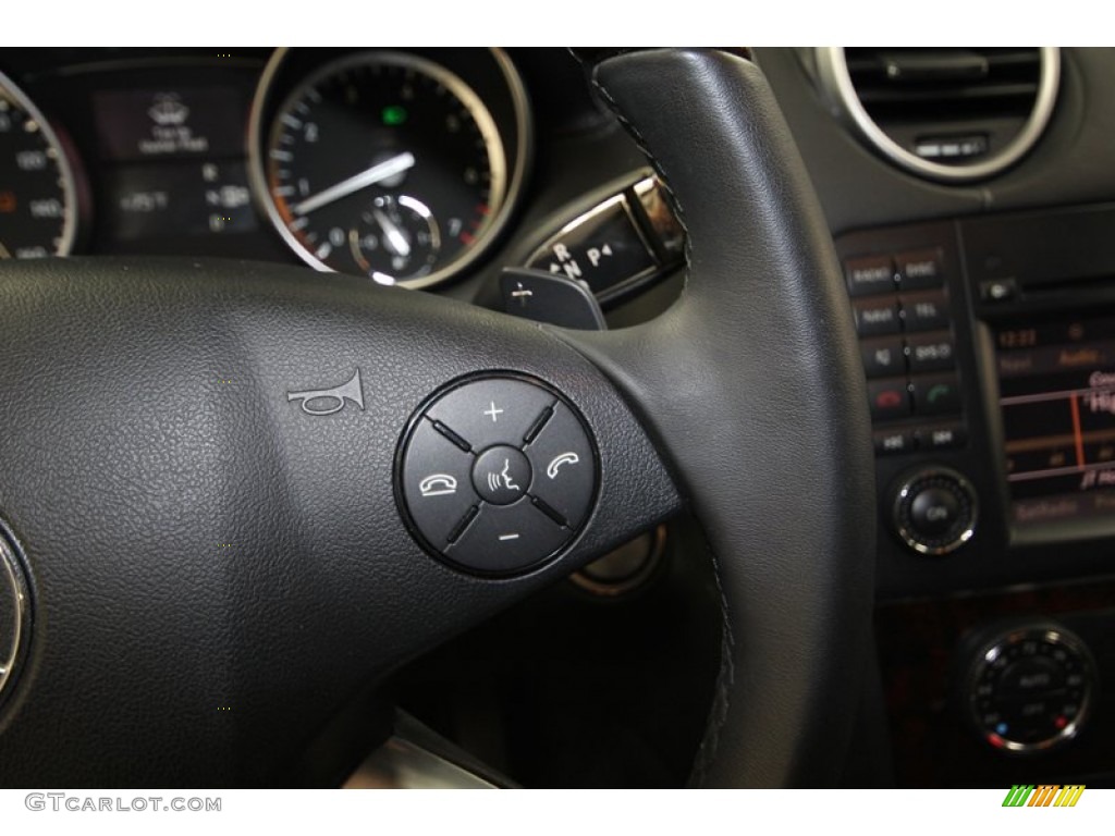 2011 Mercedes-Benz GL 450 4Matic Controls Photo #80467301