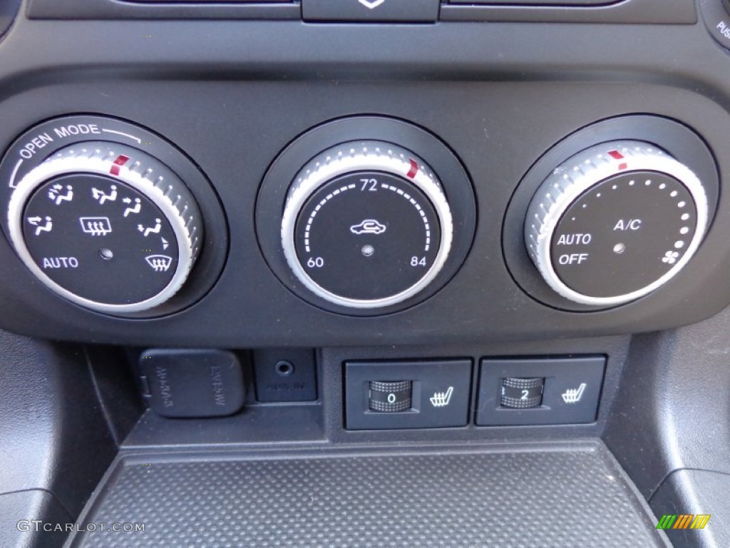 2012 Mazda MX-5 Miata Grand Touring Hard Top Roadster Controls Photo #80469448