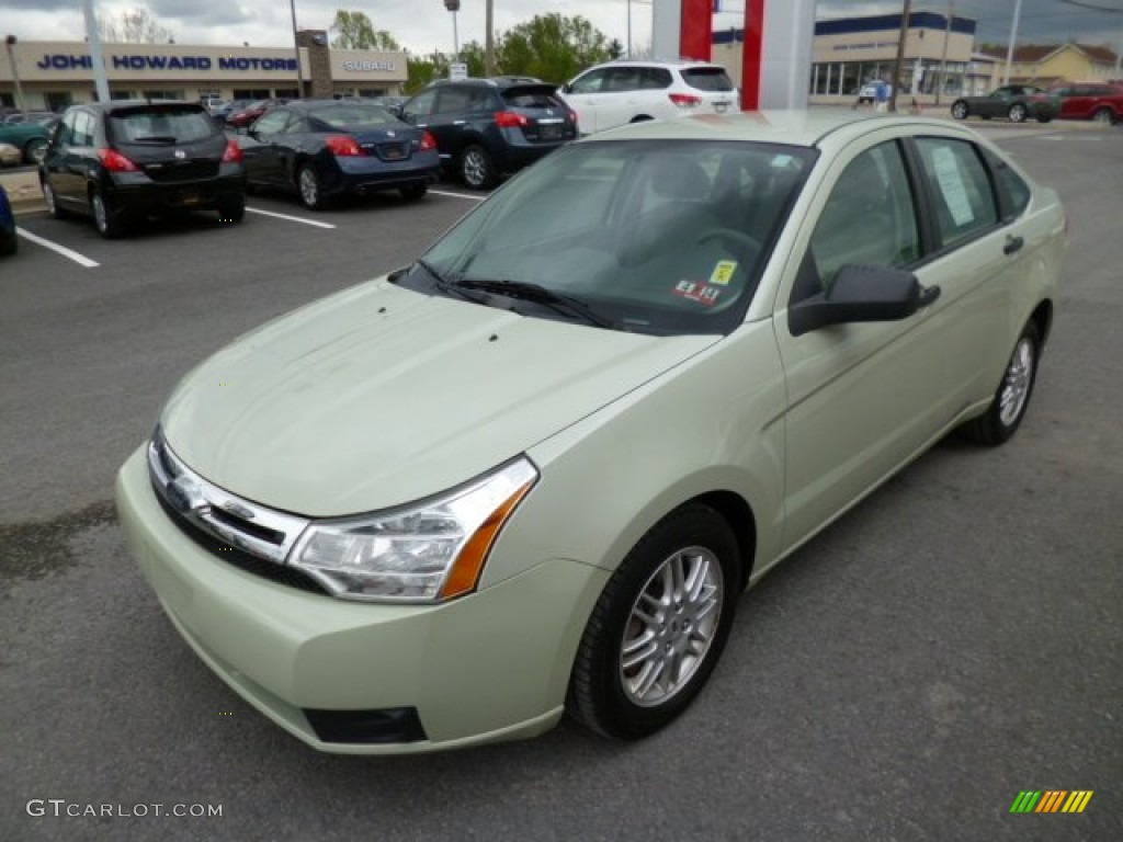 Natural Neutral Metallic 2010 Ford Focus SE Sedan Exterior Photo #80469690